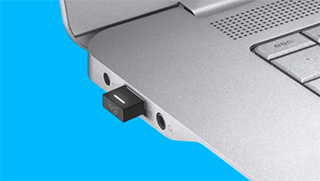Приемник USB-A для подключения гарнитуры Logitech Zone Wireless к компьютеру по Bluetooth®. Совместим с Teams и UC